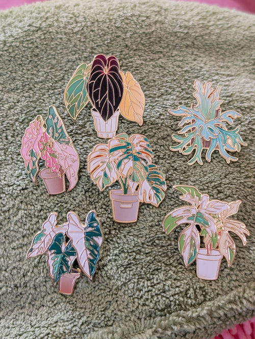 Luxe Leaves Enamel Pins image 1
